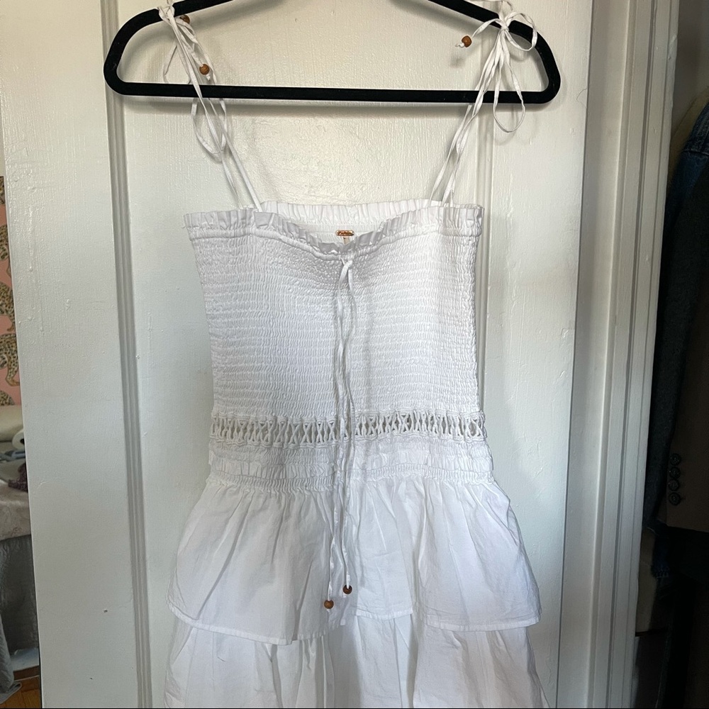 Free People NWOT White Ruffle Maxi Dress Size Small Beachy Maxi Ruched Top